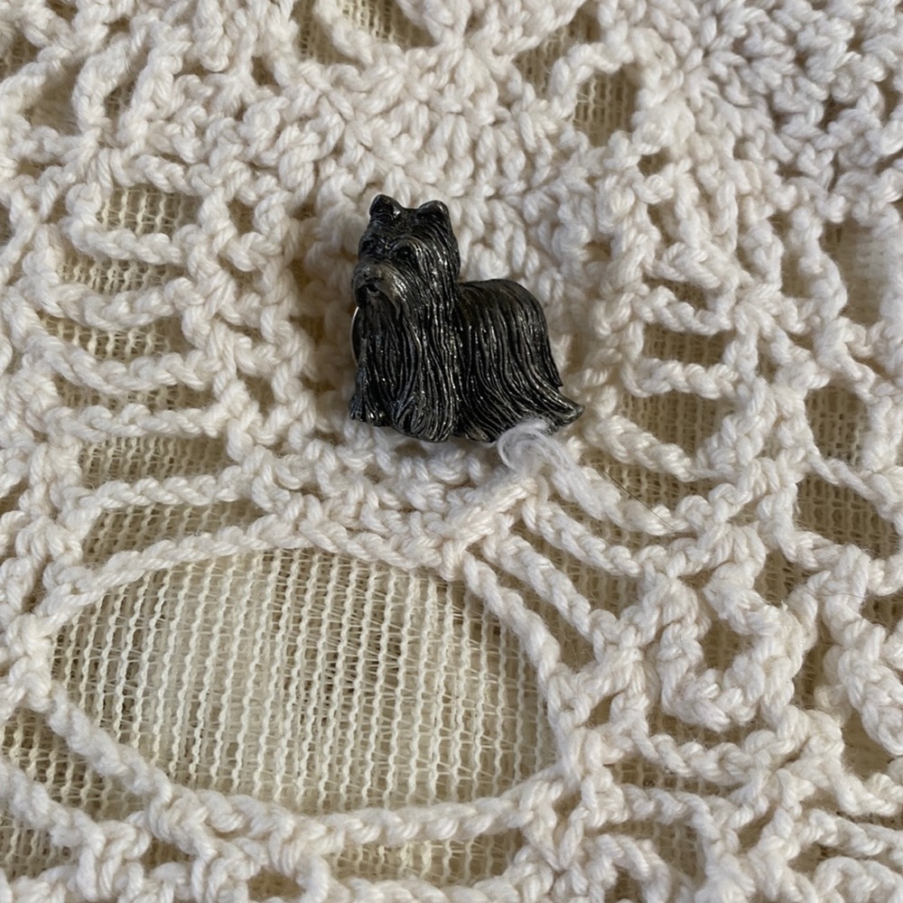 Tiny Yorkshire Terrier/ Yorkie pin brooch